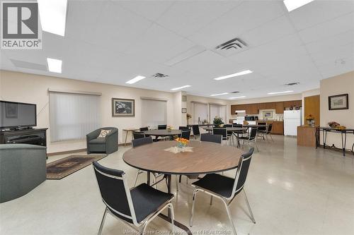315 Village Grove Unit# 501, Tecumseh, ON - Indoor Photo Showing Dining Room