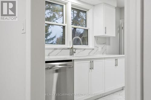 3 Algonquin Avenue, Hamilton, ON - Indoor