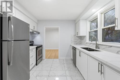3 Algonquin Avenue, Hamilton, ON - Indoor Photo Showing Kitchen With Double Sink