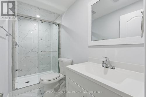 3 Algonquin Avenue, Hamilton, ON - Indoor Photo Showing Bathroom