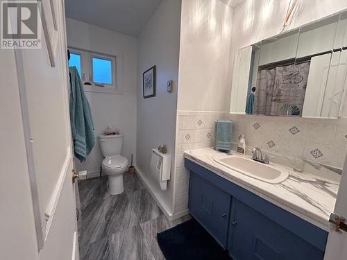 10 Victoria Ave, Blind River, ON - Indoor Photo Showing Bathroom