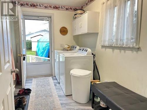 10 Victoria Ave, Blind River, ON - Indoor Photo Showing Laundry Room