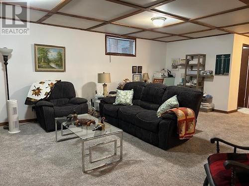 10 Victoria Ave, Blind River, ON - Indoor Photo Showing Living Room