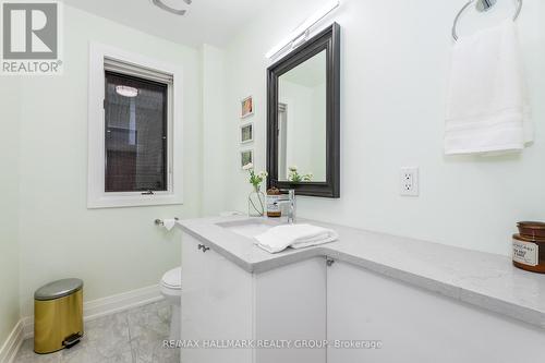 183 Pretoria Avenue, Ottawa, ON - Indoor Photo Showing Bathroom
