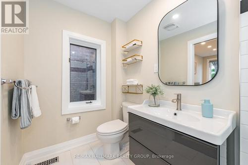 183 Pretoria Avenue, Ottawa, ON - Indoor Photo Showing Bathroom