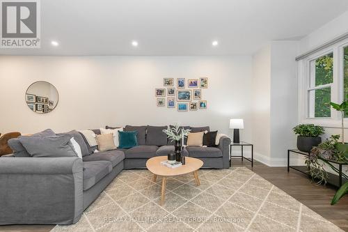 183 Pretoria Avenue, Ottawa, ON - Indoor Photo Showing Living Room