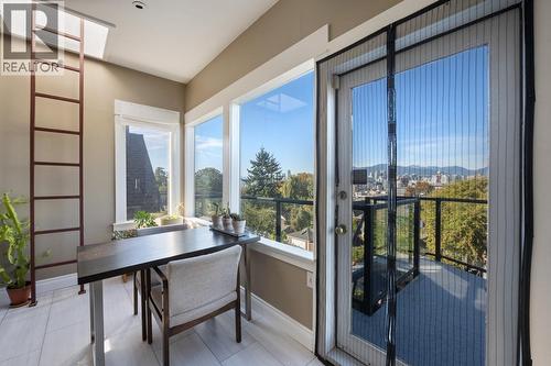 31 W 11Th Avenue, Vancouver, BC - 