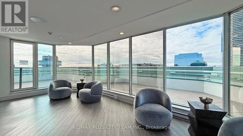 310 - 10 Yonge Street, Toronto, ON - Indoor