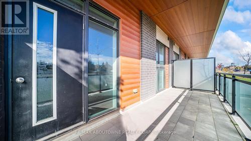 004 - 95 Dundas Street W, Oakville, ON - Outdoor With Exterior