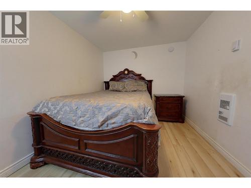 1237 32Nd  S Avenue, Erickson, BC - Indoor Photo Showing Bedroom