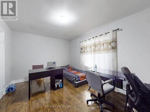 180 King Street N, Waterloo, ON - Indoor Photo Showing Office