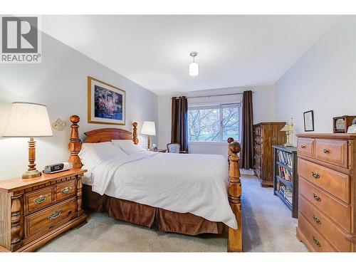 1260 Raymer Avenue Unit# 369, Kelowna, BC - Indoor Photo Showing Bedroom