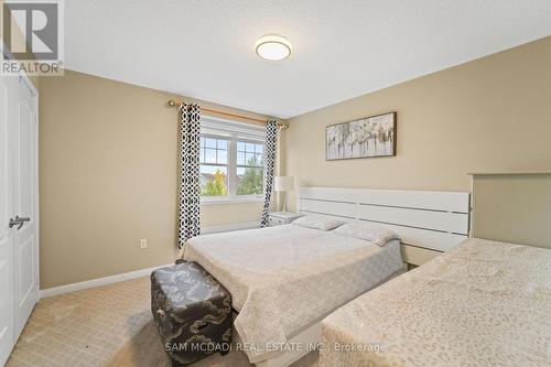 917 Burrows Gate, Milton, ON - Indoor Photo Showing Bedroom