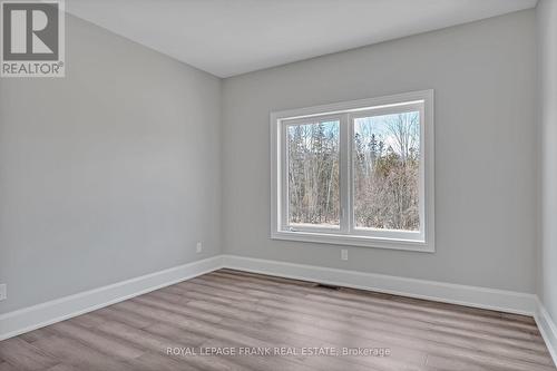 7 Nipigon Street, Kawartha Lakes (Fenelon Falls), ON - Indoor Photo Showing Other Room
