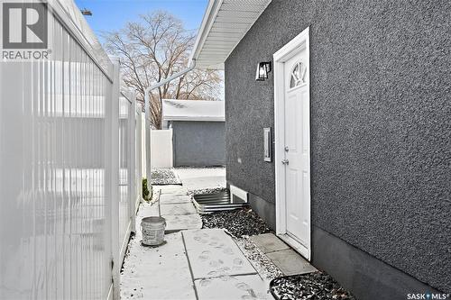 443 Argyle Street N, Regina, SK - Outdoor With Exterior