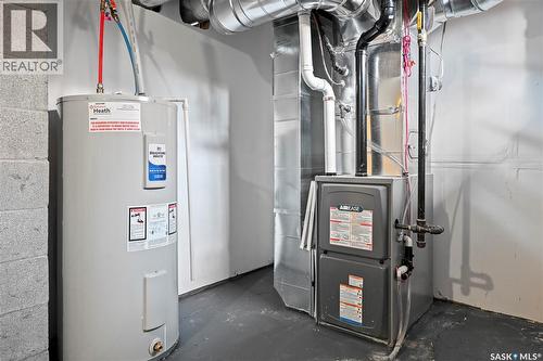 443 Argyle Street N, Regina, SK - Indoor Photo Showing Basement