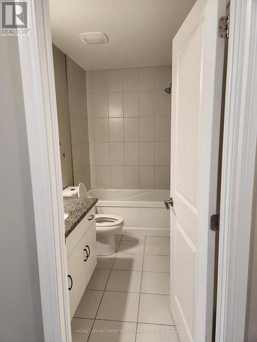 984 Wright Drive, Midland, ON - Indoor Photo Showing Bathroom