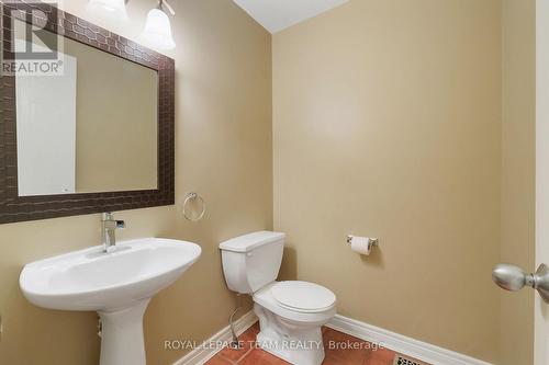 2pc Bath on Main Level. - 6201 Arbourwood Drive, Ottawa, ON - Indoor Photo Showing Bathroom
