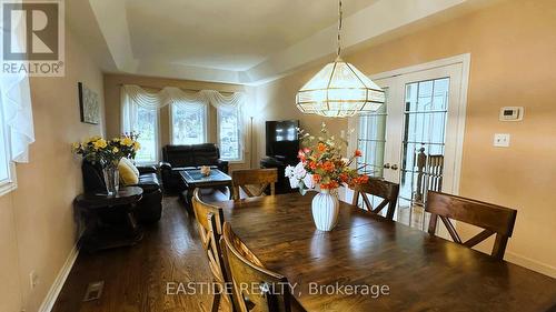 570 Roeder Court, Newmarket, ON - Indoor Photo Showing Dining Room
