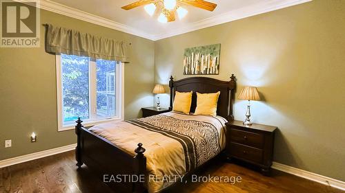 570 Roeder Court, Newmarket, ON - Indoor Photo Showing Bedroom