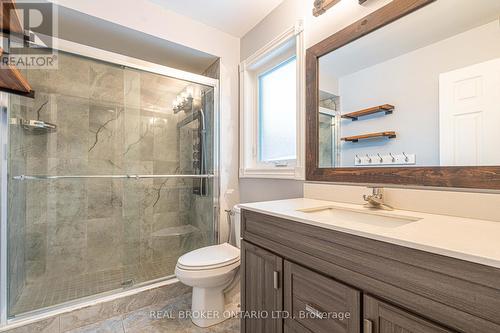 126 Mowat Crescent, Halton Hills, ON - Indoor Photo Showing Bathroom