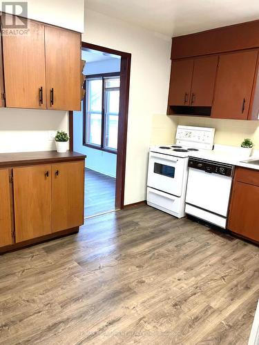 1494 Haig Boulevard, Mississauga, ON - Indoor Photo Showing Kitchen
