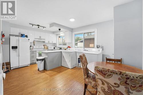 31 Oakwood Avenue, Norfolk, ON - Indoor