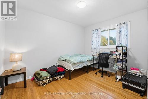31 Oakwood Avenue, Norfolk, ON - Indoor Photo Showing Bedroom