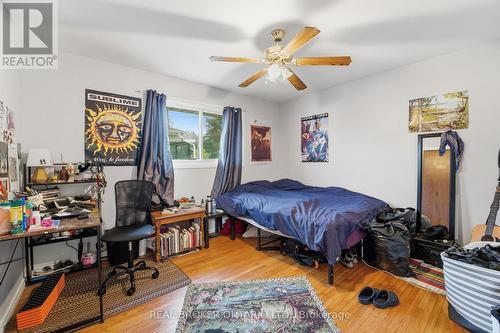 31 Oakwood Avenue, Norfolk, ON - Indoor Photo Showing Bedroom