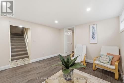 31 Oakwood Avenue, Norfolk, ON - Indoor Photo Showing Other Room
