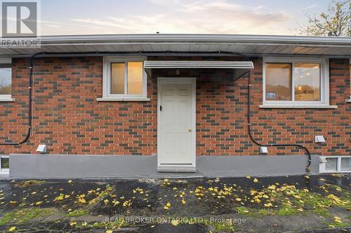 31 Oakwood Avenue, Norfolk, ON - Outdoor