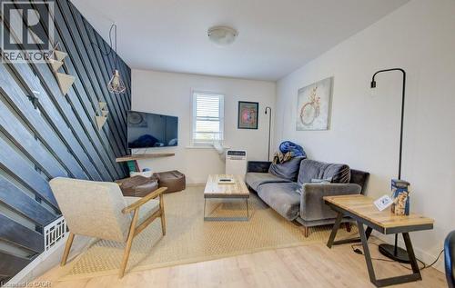 46 Cherry Street, Kitchener, ON - Indoor Photo Showing Living Room
