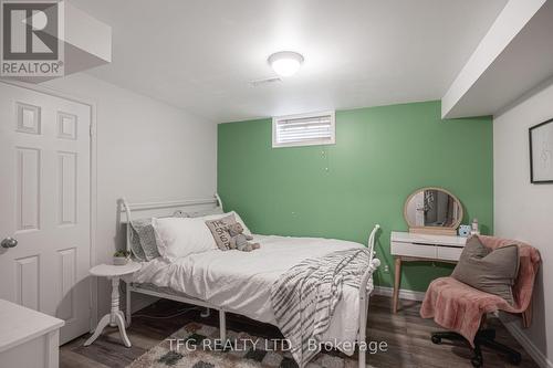1213 Corsica Avenue, Oshawa (Eastdale), ON - Indoor Photo Showing Bedroom