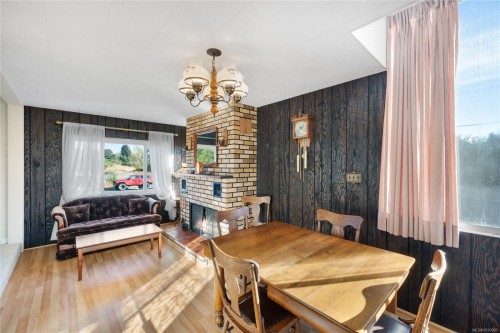 561 Fourth St, Nanaimo, BC 