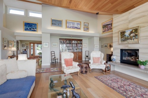 11333 Chalet Rd, North Saanich, BC 