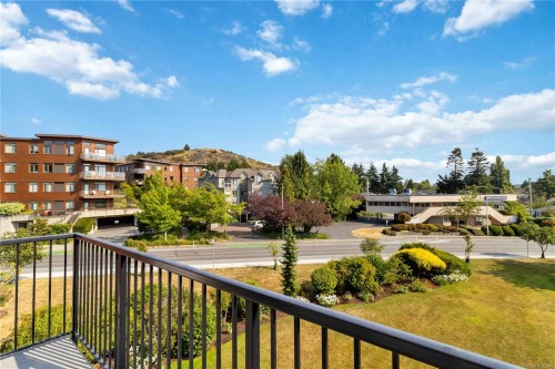 304-1680 Poplar Ave, Saanich, BC - Outdoor With Balcony With View