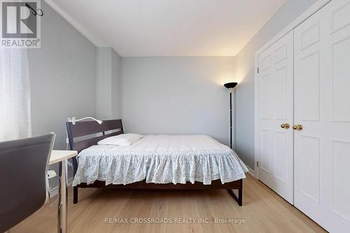 63 Baynards Lane, Richmond Hill, ON - Indoor Photo Showing Bedroom