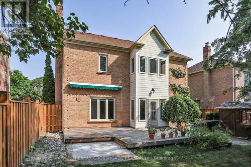 63 Baynards Lane, Richmond Hill, ON - Outdoor
