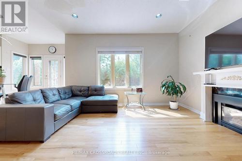 63 Baynards Lane, Richmond Hill, ON - Indoor Photo Showing Living Room With Fireplace