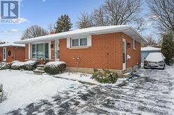 54 OTTAWA CRESCENT  Guelph (St. George's), ON N1E 2A6
