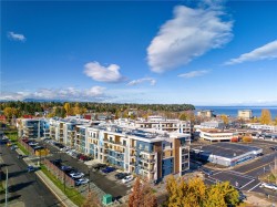 209-120 Jensen Ave WEST Parksville, BC V9P 0H6