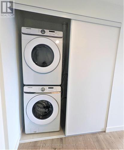 A1205 - 125 Bronte Road, Oakville, ON - Indoor Photo Showing Laundry Room