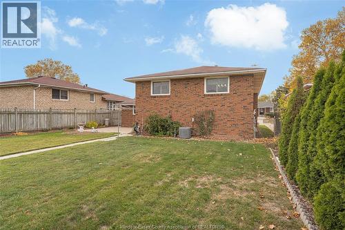 2816 Langlois Court, Windsor, ON - Outdoor