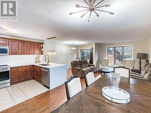 22 Jones Street, Hamilton, ON - Indoor