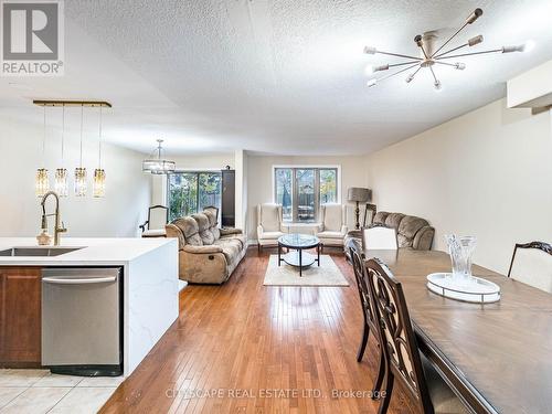 22 Jones Street, Hamilton, ON - Indoor