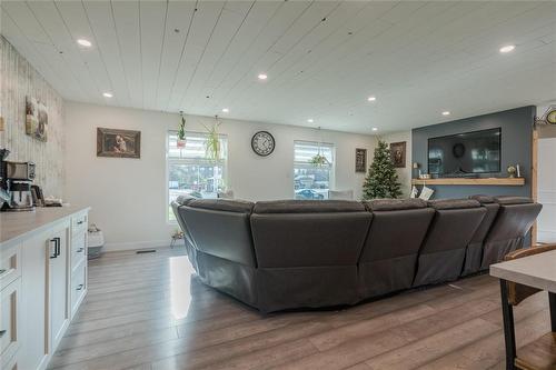 223 Main Street, Grunthal, MB - Indoor