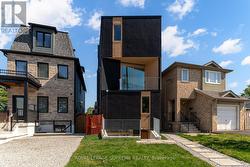 2 - 101 BERNICE CRESCENT  Toronto, ON M6N 1W7