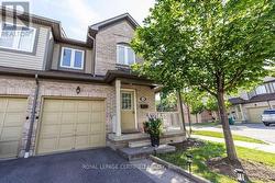 86 JOYMAR DRIVE  Mississauga, ON L5M 7Z6