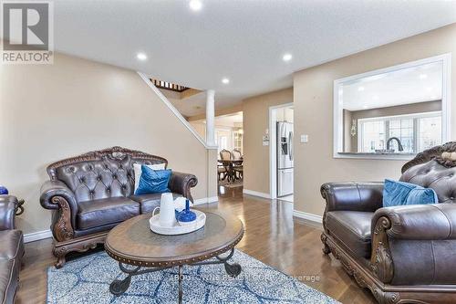 3875 Thomas Street, Mississauga, ON - Indoor Photo Showing Living Room