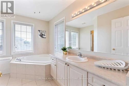 3875 Thomas Street, Mississauga, ON - Indoor Photo Showing Bathroom